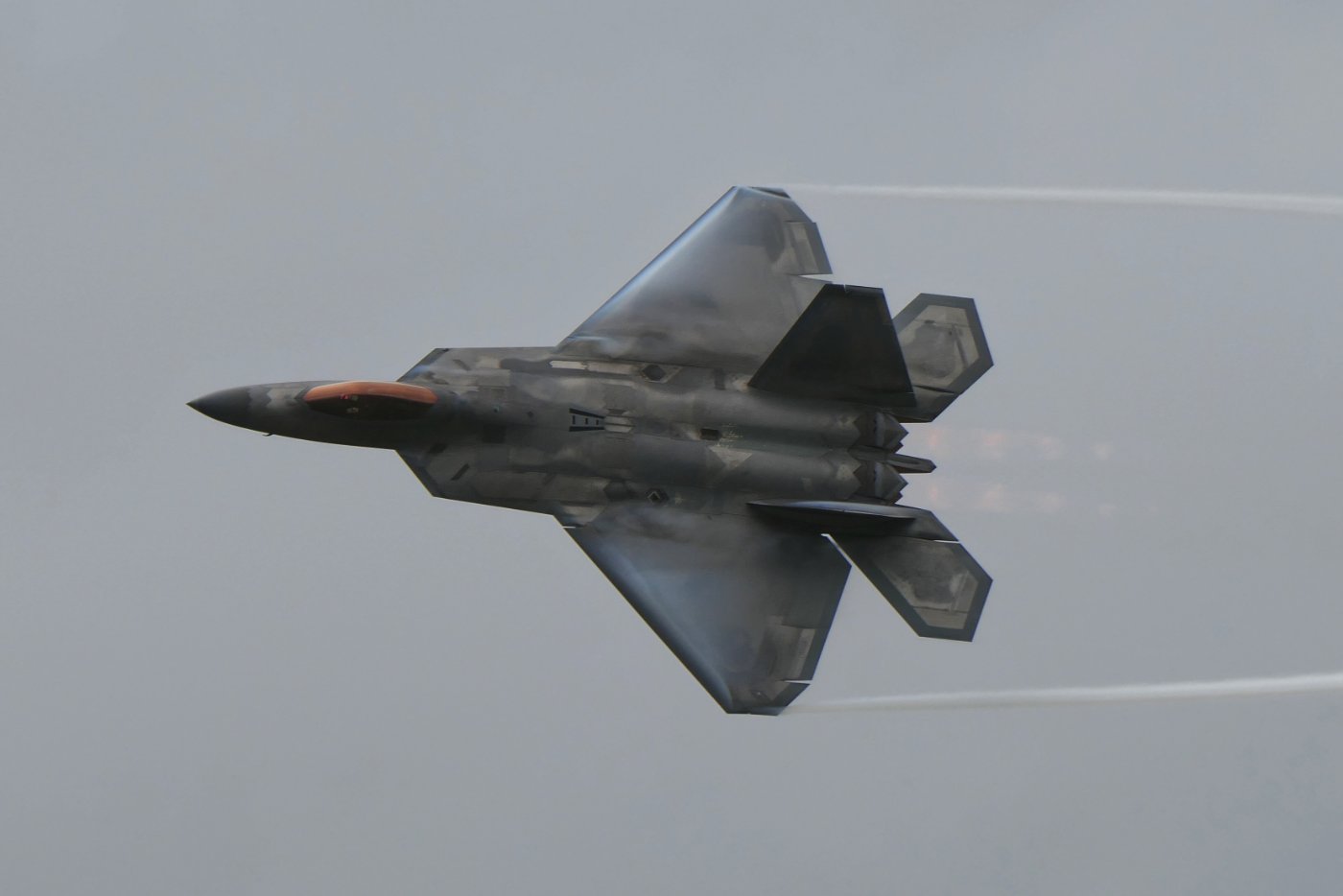 F-22_2.jpg