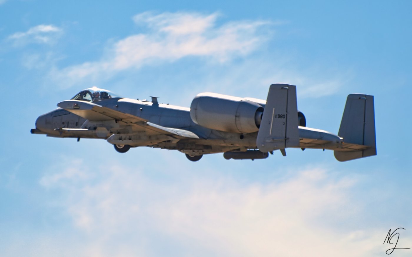 D-M A-10C Thunderbolt II 81-0980 SANDY 02 (Climb Out of Simulated Attack Run)